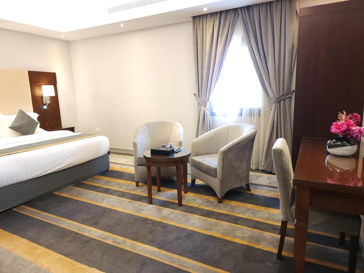 دار ود للأجنحة الفندقية Jeddah Exterior photo