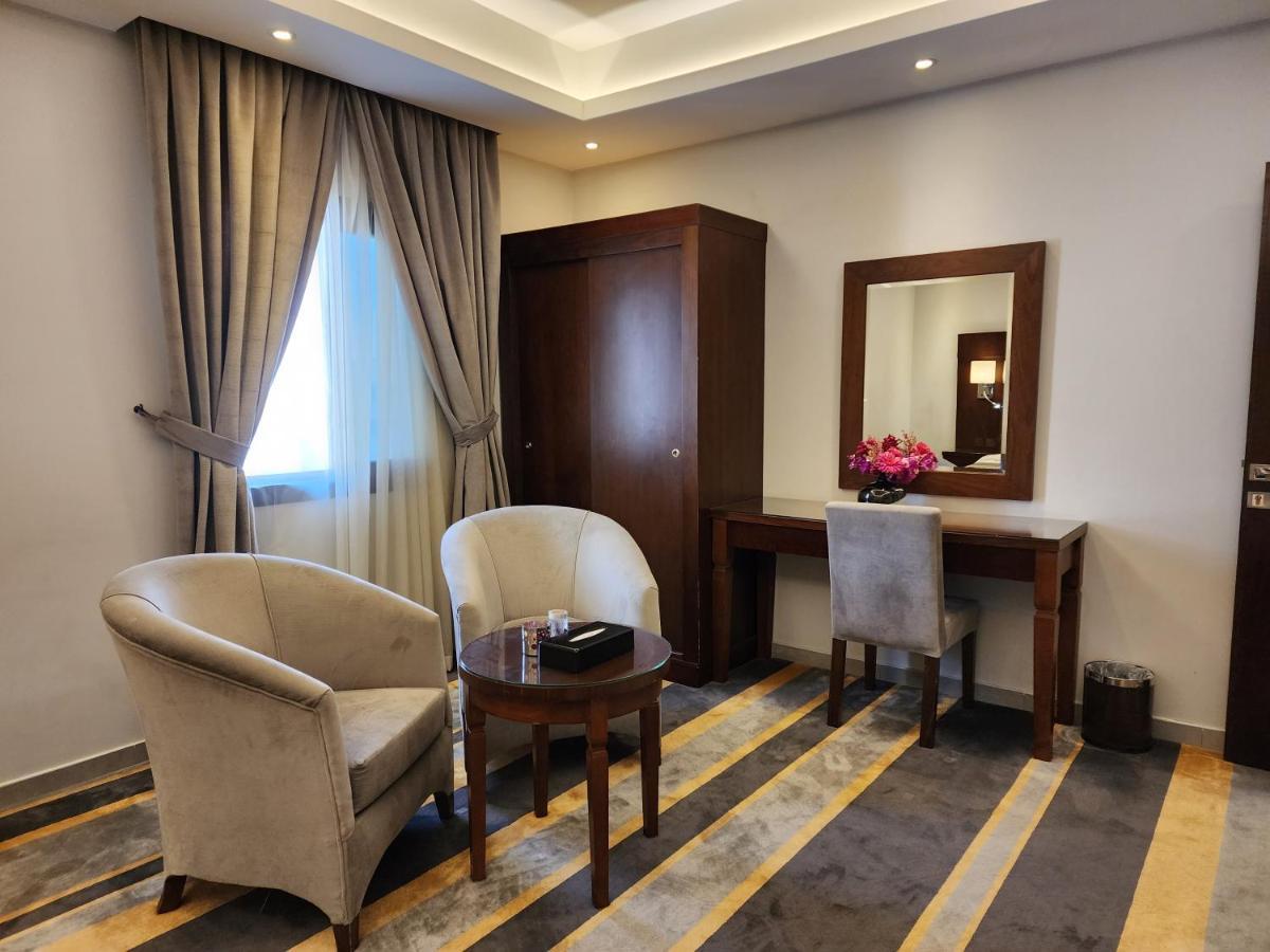 دار ود للأجنحة الفندقية Jeddah Exterior photo